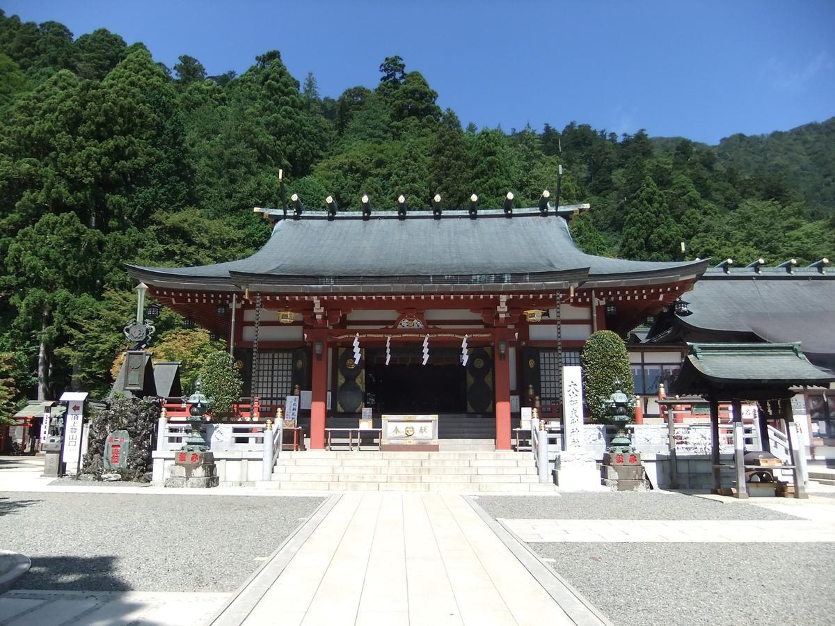 Отель Sansou Nagisa Isehara Экстерьер фото